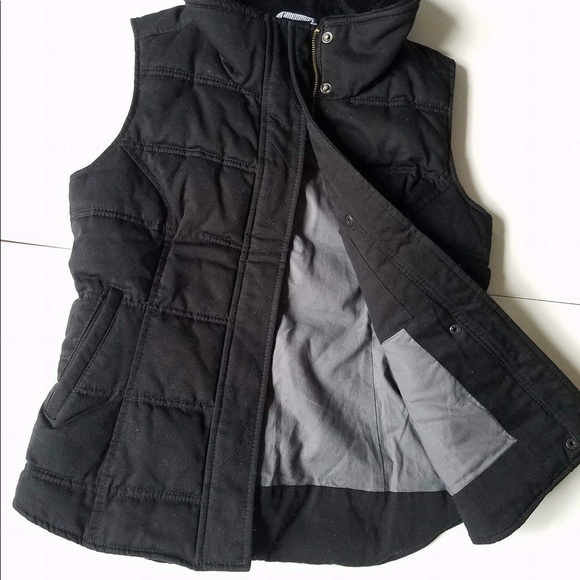Tommy Hilfiger puffer vest - Picture 2 of 8